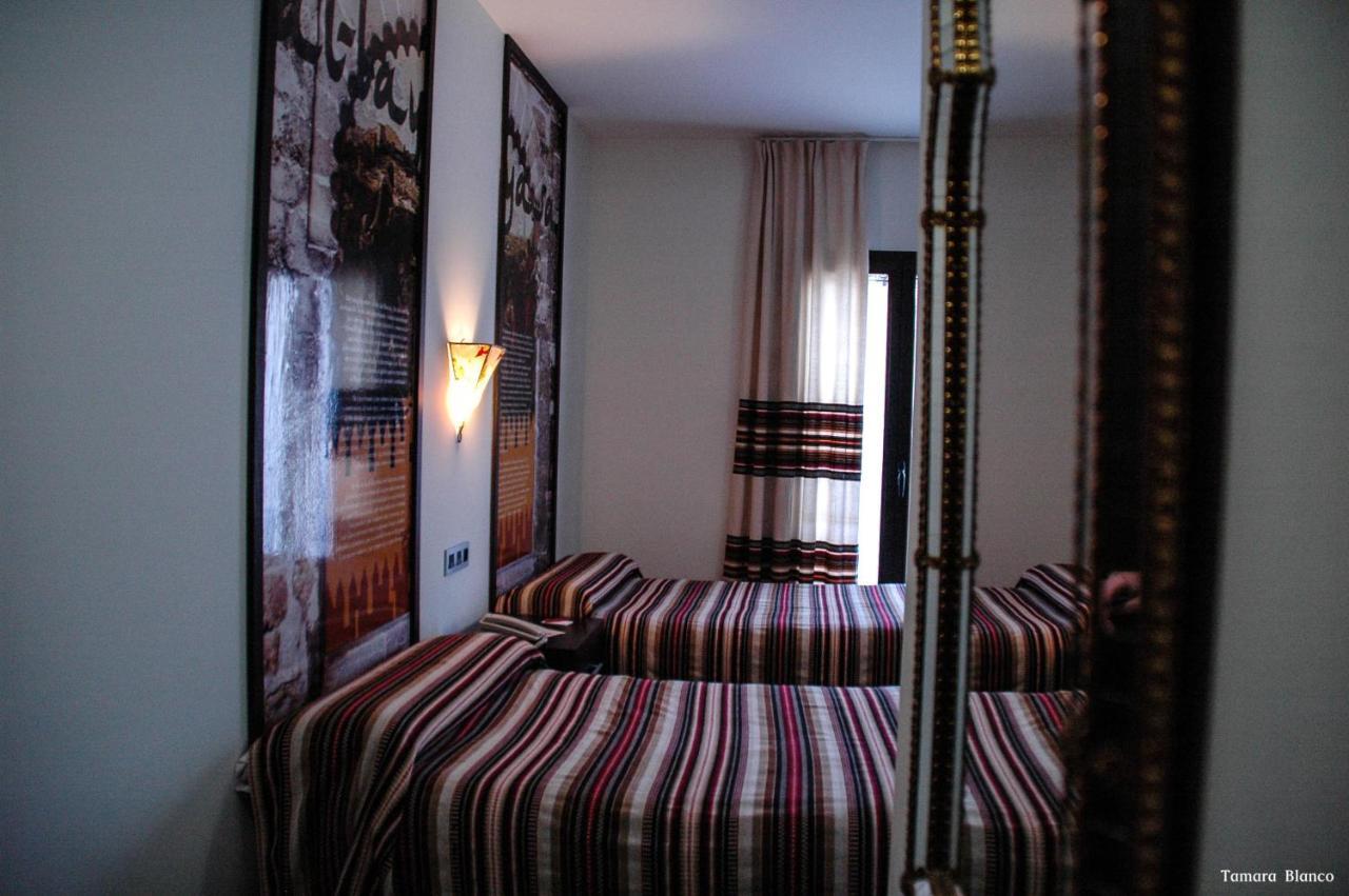 Hostal Aznaitin Baeza Zewnętrze zdjęcie
